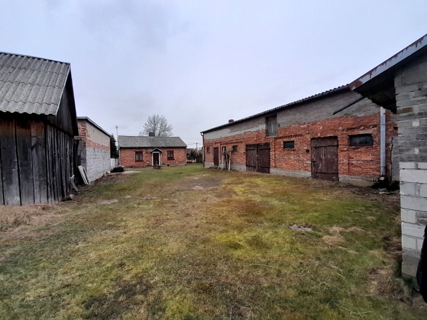 Dom z garażem