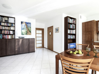 Mieszkanie blok mieszkalny nad rzeką