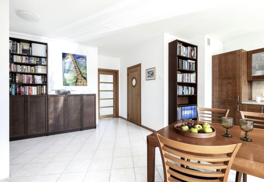 Mieszkanie blok mieszkalny nad rzeką