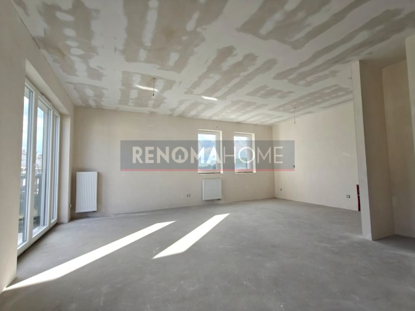 Mieszkanie blok mieszkalny przy lesie