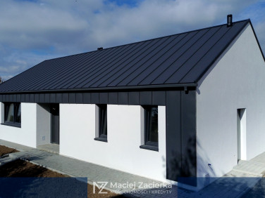 Dom z parkingiem