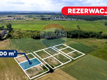 Działka nad jeziorem