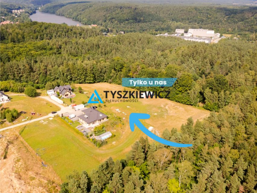 Działka przy lesie