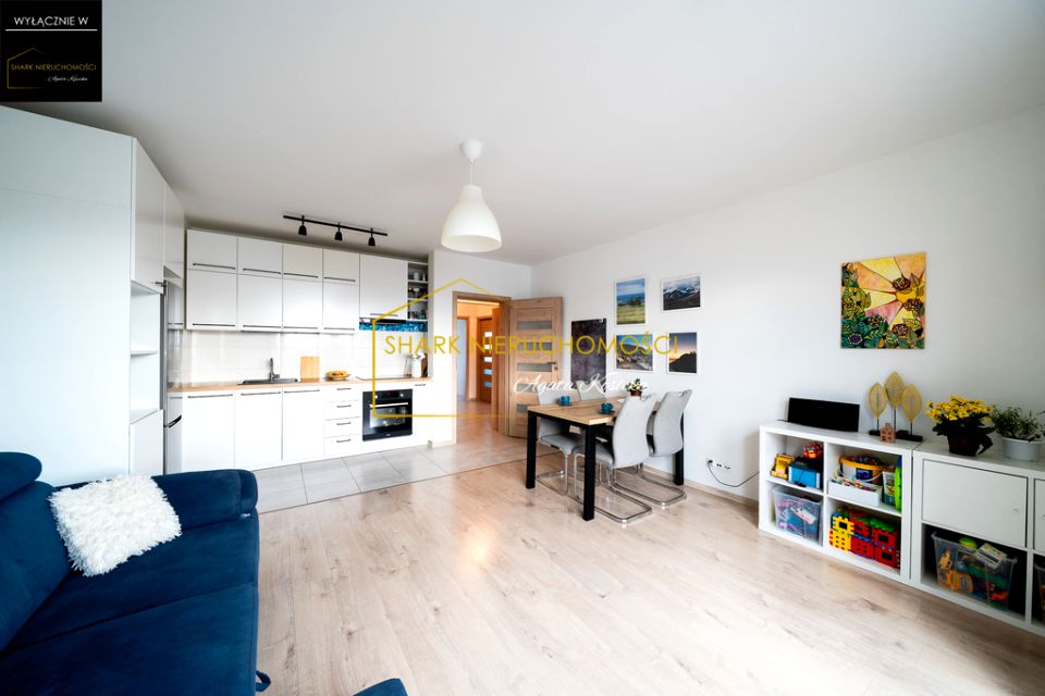 Mieszkanie blok mieszkalny nad rzeką