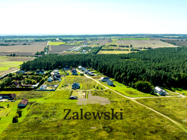 Działka przy lesie