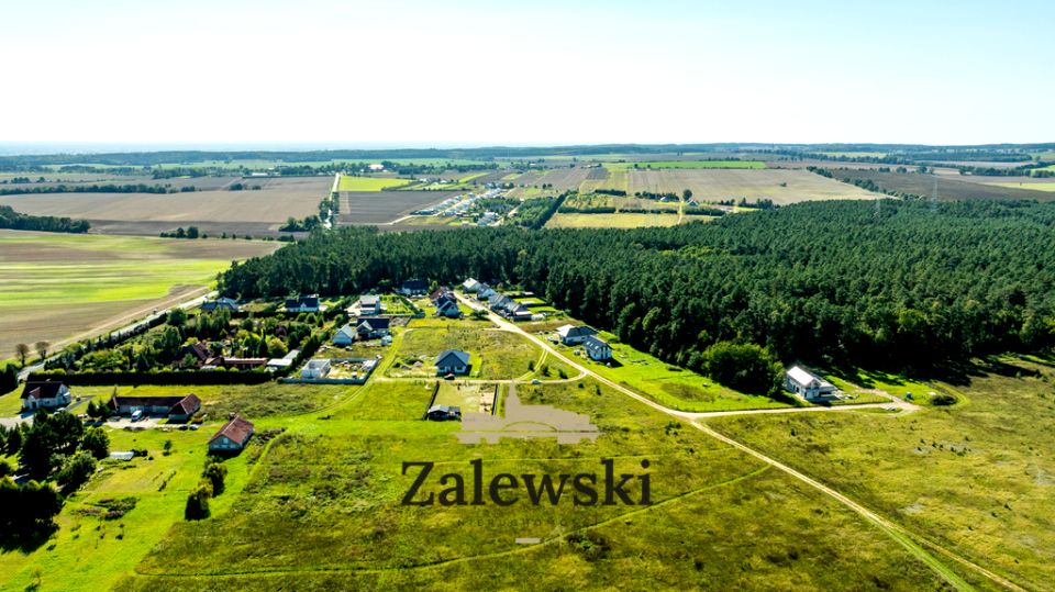 Działka przy lesie