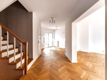Dom Warszawa