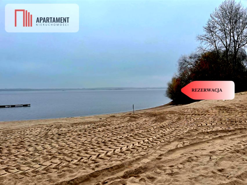 Działka nad jeziorem