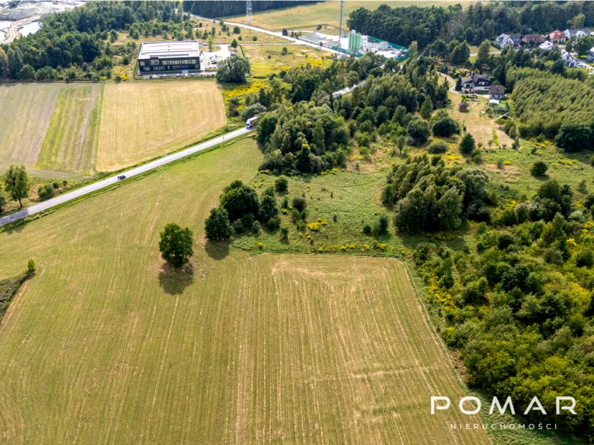Działka przy lesie
