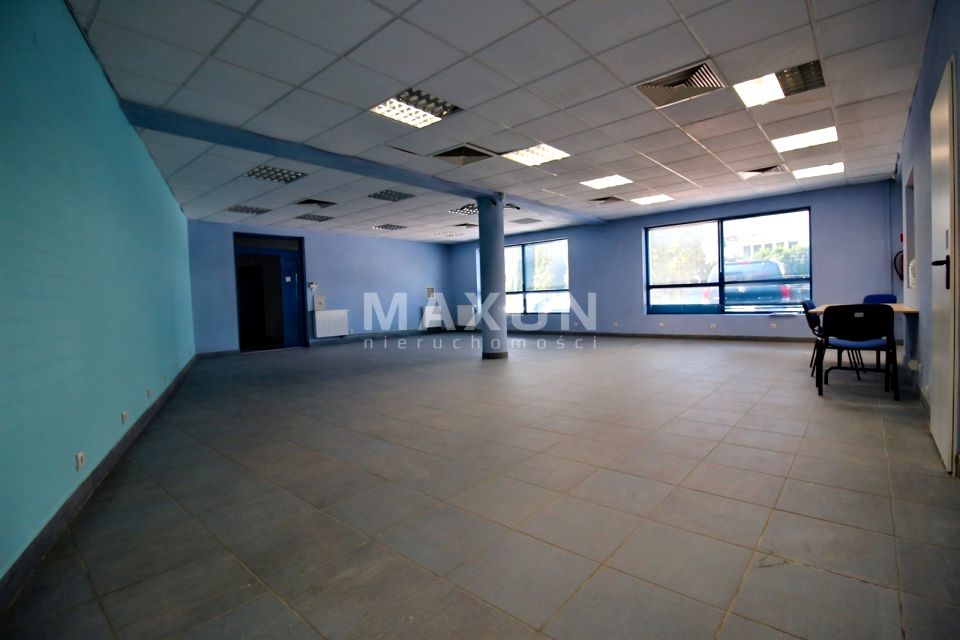 Budynek użytkowy Warszawa