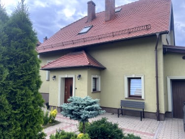 Dom Żarów