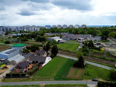 Pusta działka Dziekanowice