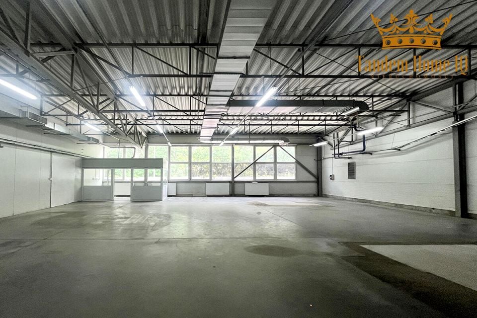 Budynek użytkowy Warszawa