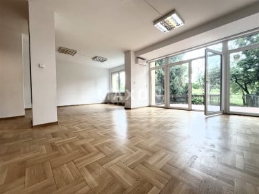 Budynek użytkowy Warszawa