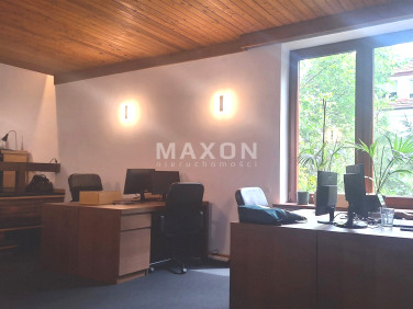 Budynek użytkowy Warszawa