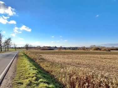 Działka inwestycyjna Wiązów