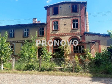 Zabudowana działka Pławno