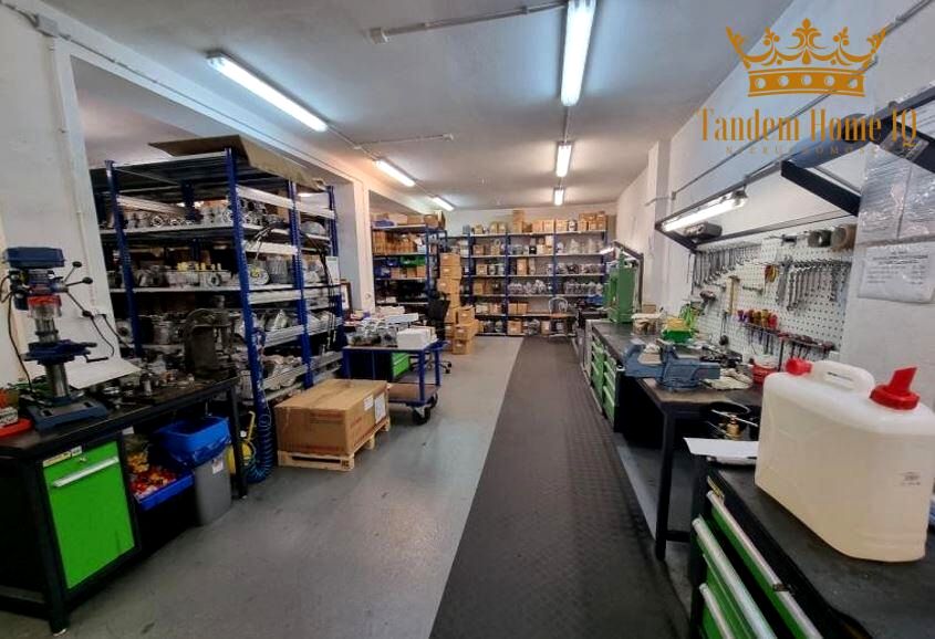 Budynek użytkowy Warszawa