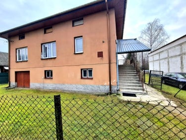 Dom z garażem