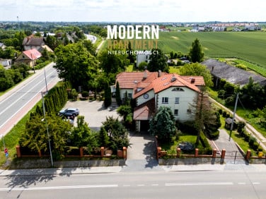 Lokal Różyny