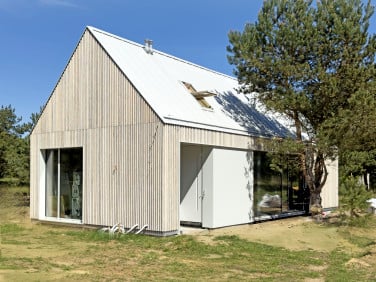 Kownatki Lake House
