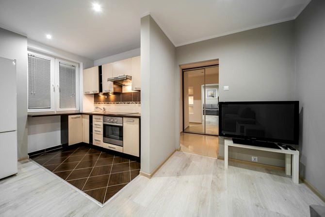 Mieszkanie blok mieszkalny przy lesie