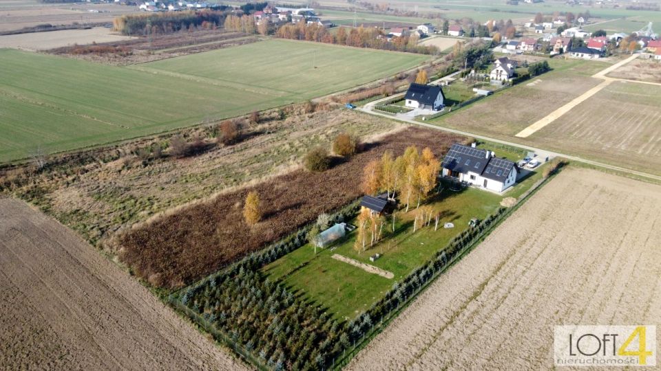 Działka Pawęzów