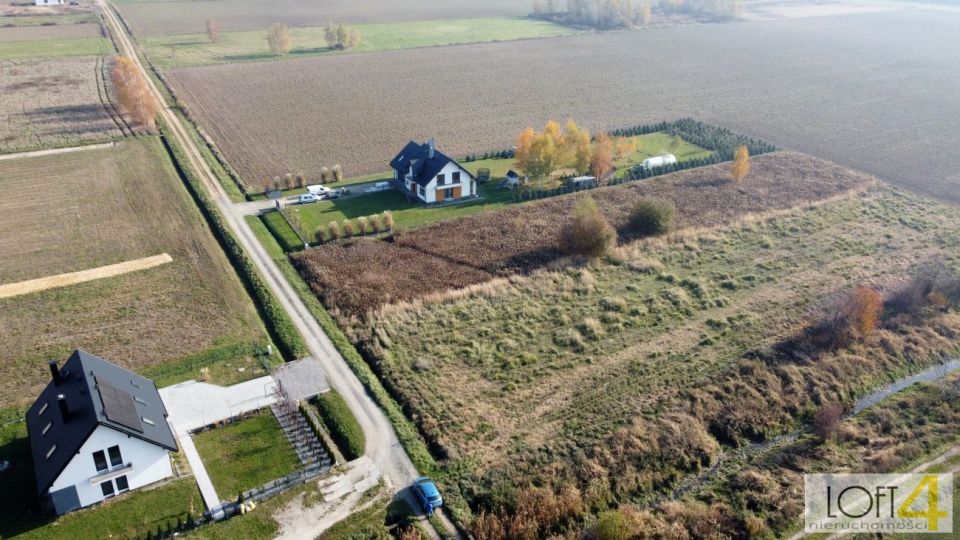 Działka Pawęzów
