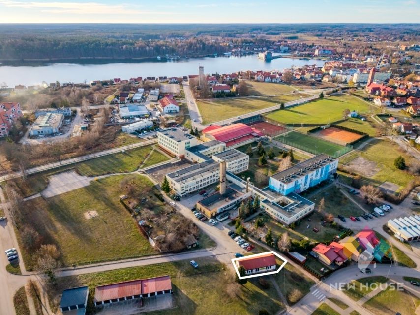 Budynek użytkowy Mikołajki