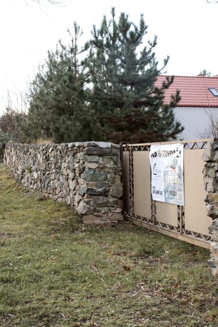 Ogrodzona działka sprzedam