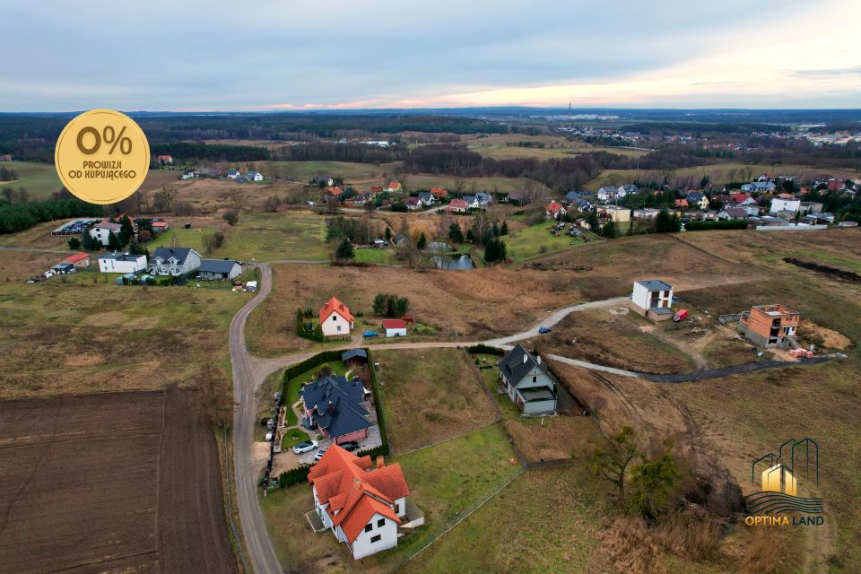 Działka przy lesie