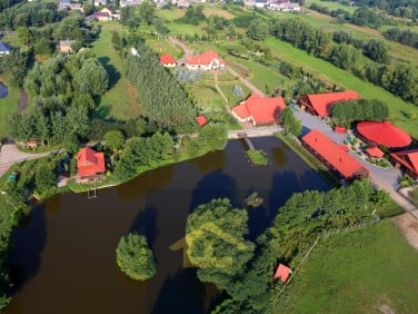 Budynek użytkowy Całowanie