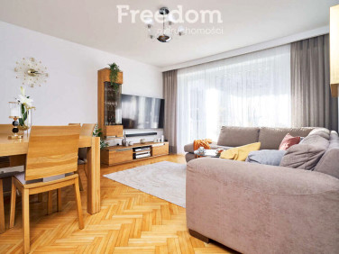 Mieszkanie blok mieszkalny nad jeziorem