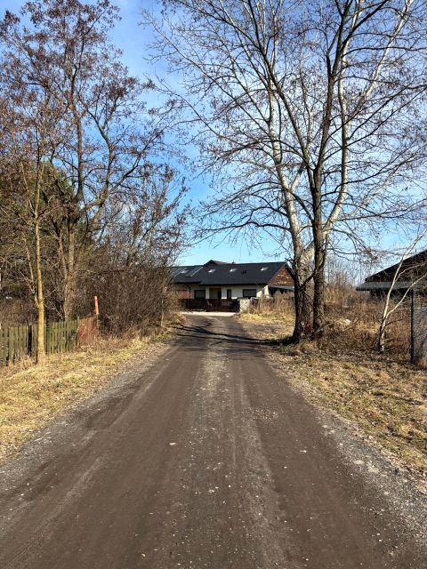 Ogrodzona działka sprzedam