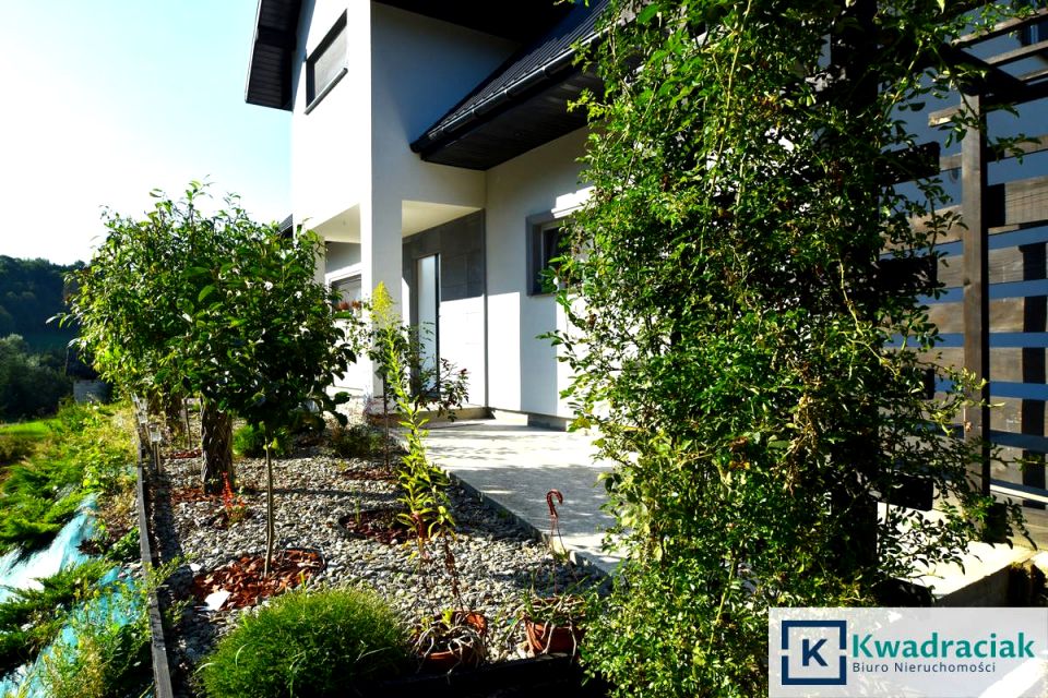 Dom Bóbrka sprzedaż