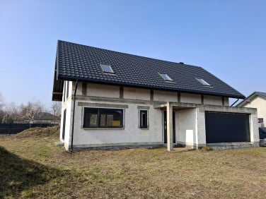 Dom z garażem