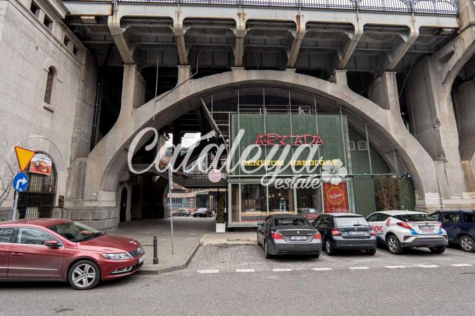 Budynek użytkowy Warszawa