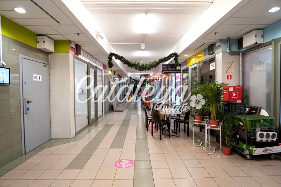 Budynek użytkowy Warszawa