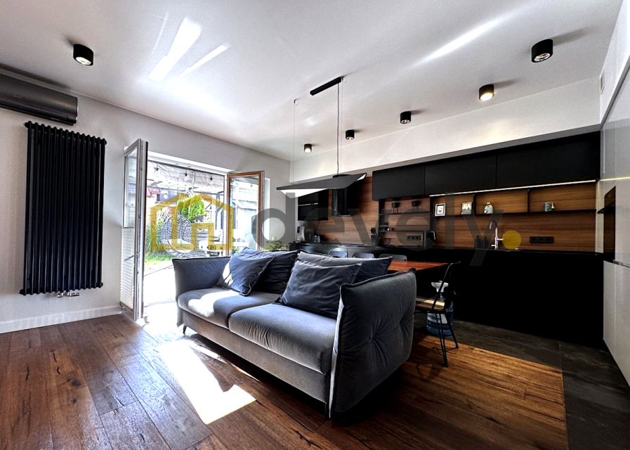 Mieszkanie blok mieszkalny przy lesie