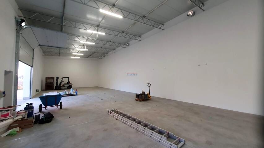 Budynek użytkowy Lesznowola