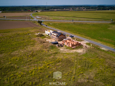 Pusta działka Ramiszów