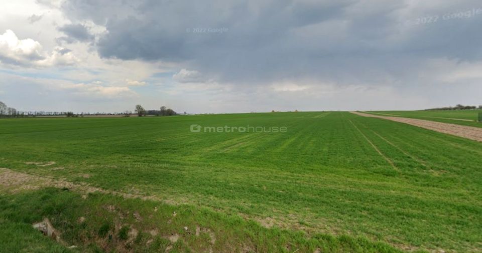 Działka budowlana Chyby