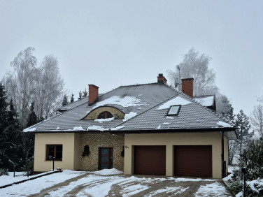 Dom z garażem