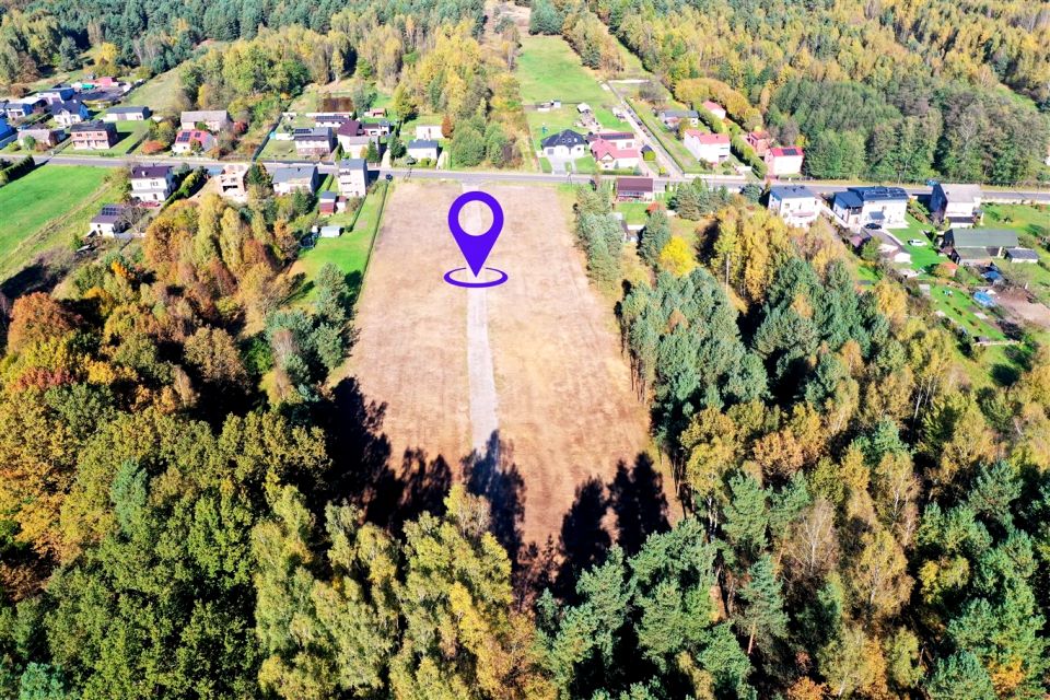 Pusta działka Starcza