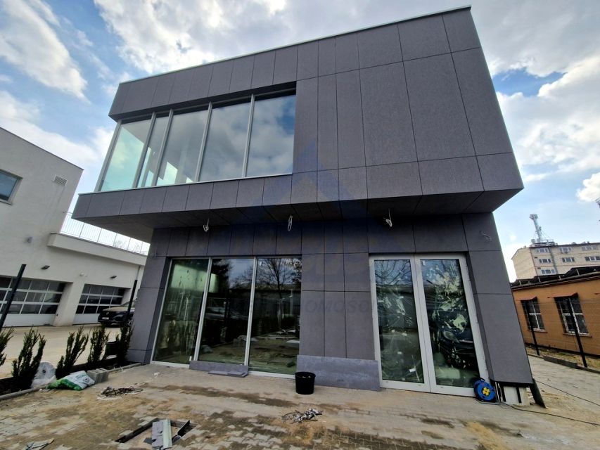 Budynek użytkowy Warszawa