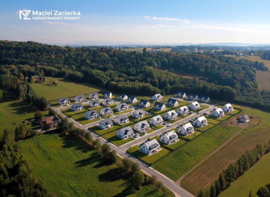 Działka przy lesie