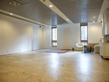 Budynek użytkowy Warszawa