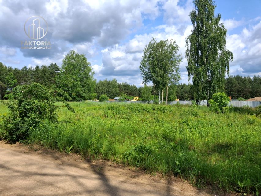 Działka usługowa Karakule