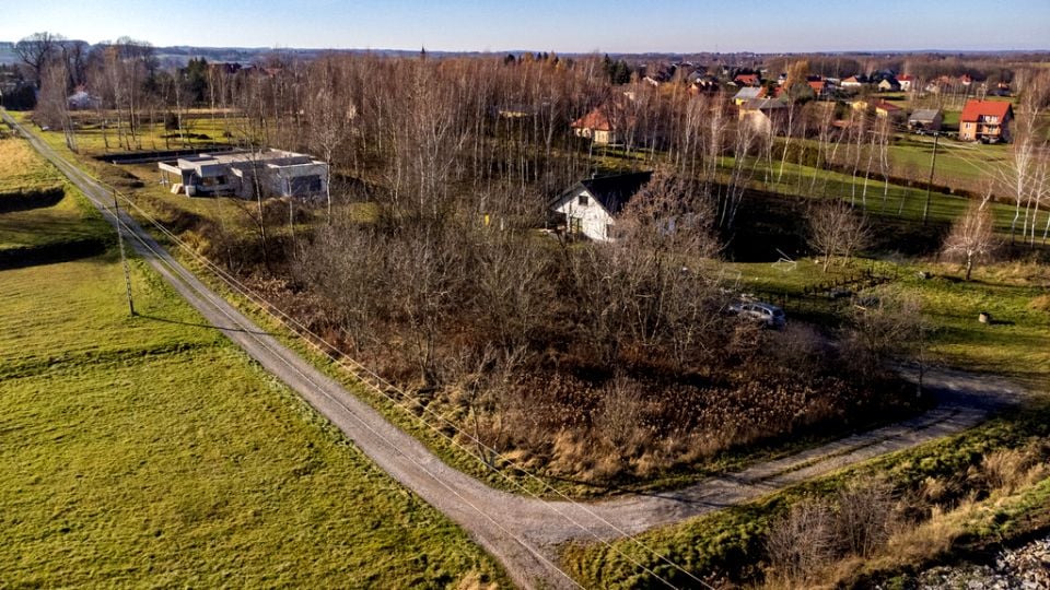 Działka przy lesie