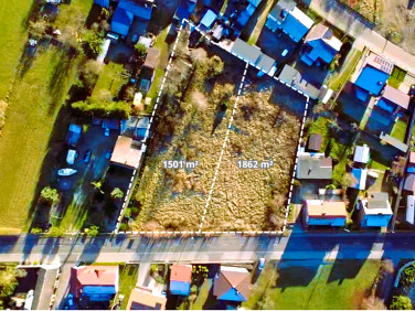 Działka nad jeziorem